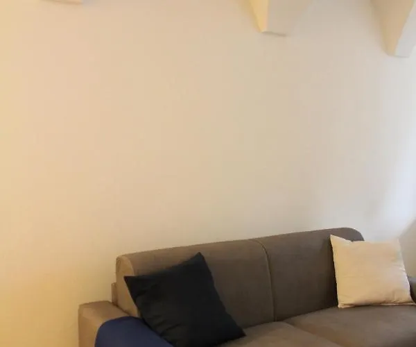 Al Castello Апартаменты Тренто